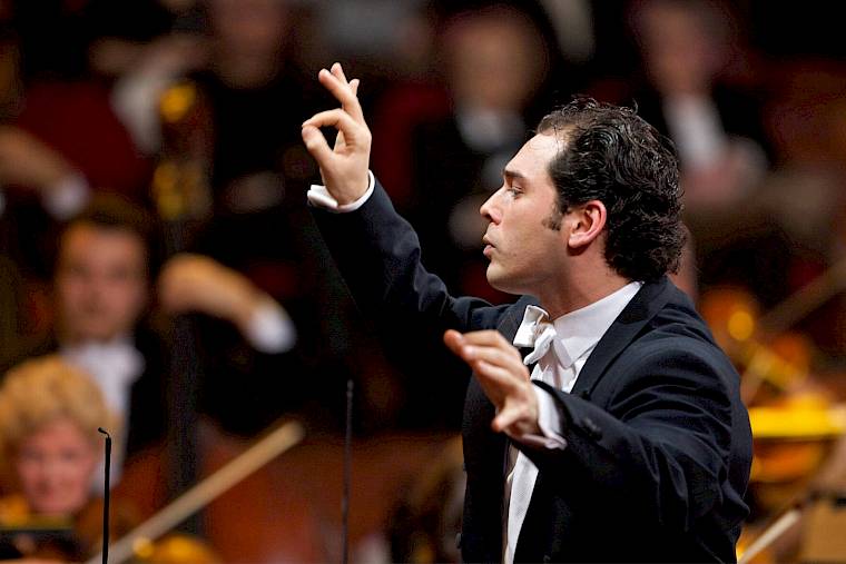 Tugan-Sokhiev 7. Phil. Konzert Visual 2526. Foto: 